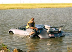 Bugatti en agua salada.
