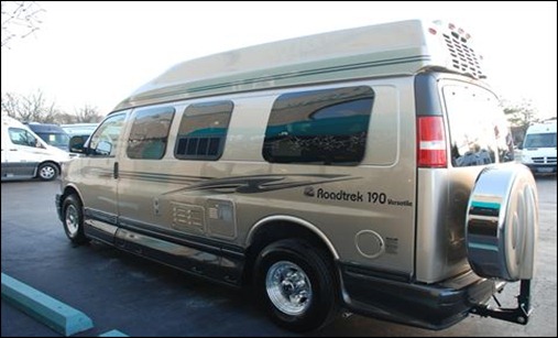 Roadtrek 190-Versatile