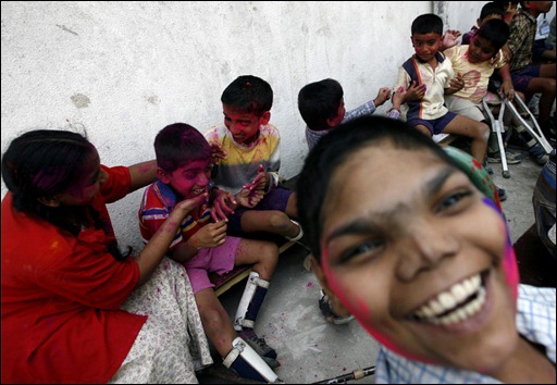 holi4