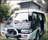 Mitsubishi_L300_Pop_Top_1a