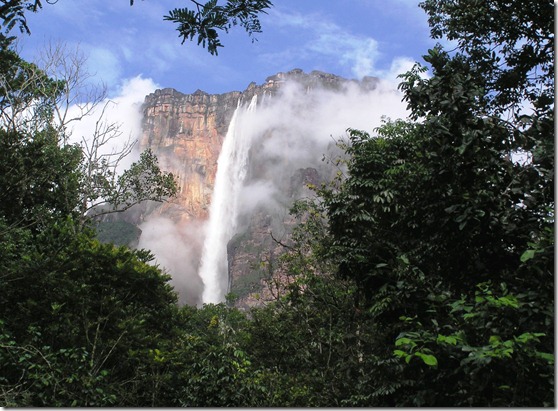 Salto_Angel_from_Raton