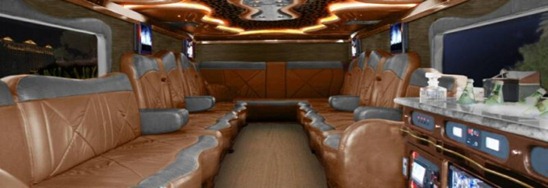 arm cigar-bar-interior-668-x-2672