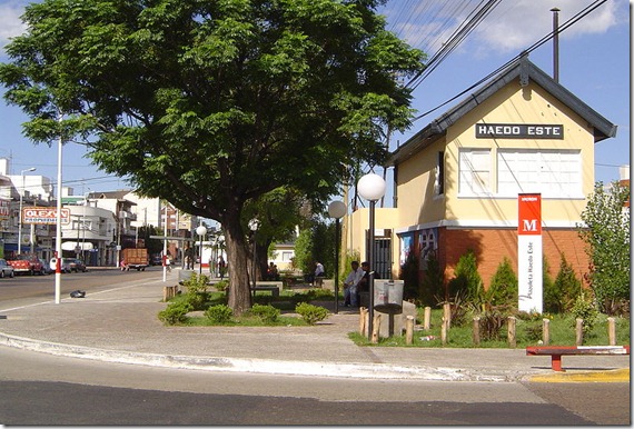 Plazoleta_Haedo_Este_