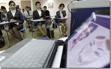 Thailand_Transvestites f att