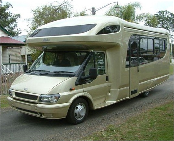 Melino_Motorhome_silver_gold
