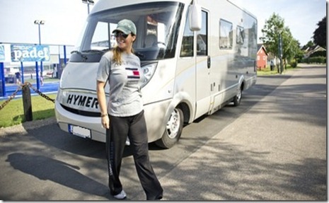 carola con la AC Hymer