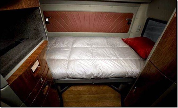 International_loneStar Interior_bed