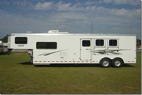 Sundowner Horizon 3 Horse Slant Load Gooseneck Horse Trailer With Living Quarters