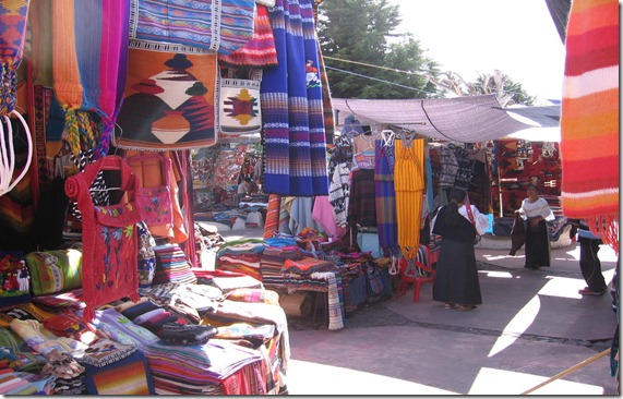 Otavalo_market
