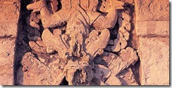figura_estuco_templo_dios_descendente_tulum