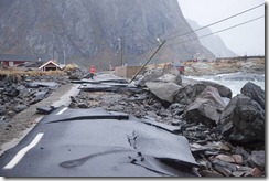 storm-autopista E10, Hamnøy, Noruega ayer.