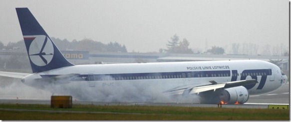 warsaw Boeing 767-300  LOT Polish Airlines - Newark, New Jersey