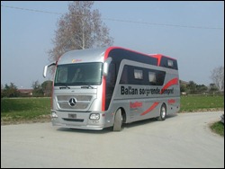 T road_yacht12