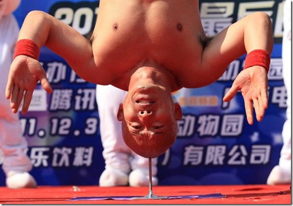 Xin_metal_head_stunt