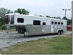 Hart 4 Horse Slant Load Trailer, 12' Short Wall, Full Living Quarters