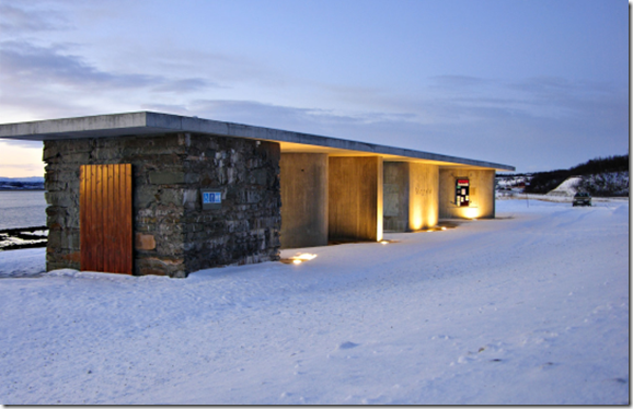 Rasteplassen Gornitak ved Varangerfjorden. Arkitekt Margrete Friis. Nasjonal turistveg Varanger Rasteplassen Gornitak ved Varangerfjorden. Arkitekt Margrete Friis. Nasjonal turistveg Varanger