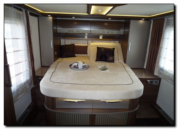 burstner-elegance-i-900-2