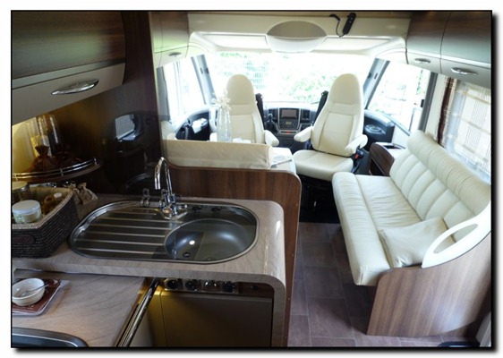 burstner-elegance-i-900 (2