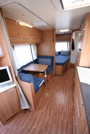 Knaus Südwind Plus   690 UDF-)