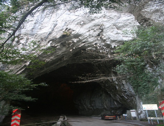 La_Cuevona_-_01