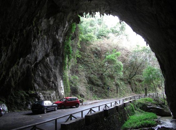 cuevona03