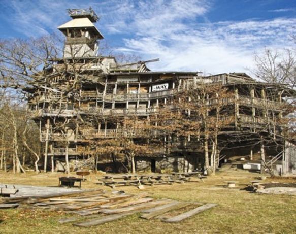world-s-tallest-treehouse-