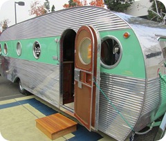 1950 Airfloat 24' Land Yacht-