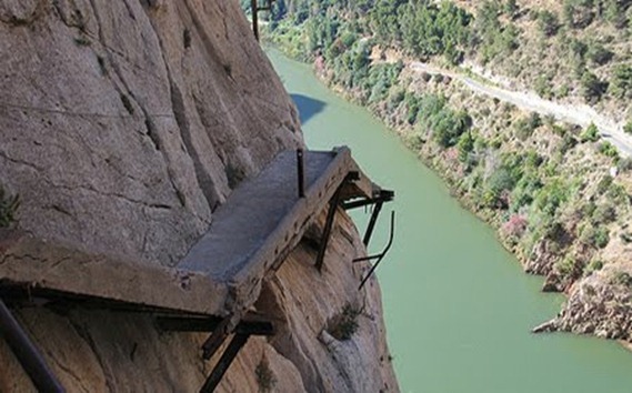 caminitodelrey-)