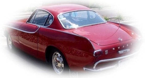 Irv_Gordon_1966_Volvo_P1800_at_the_Spam_Museum_in_Austin_MN