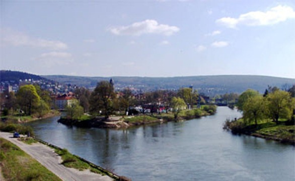 Münden auf der Fuldainsel Tanzwerder stehend, dort wo Fulda und Werra