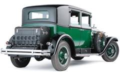 cadillactownsedanalcapone1928