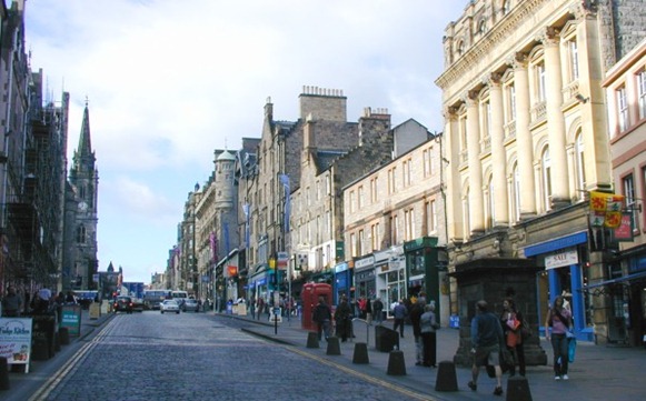 Edinburgh_high_street