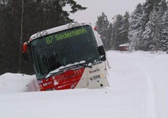 autobús a la cuneta - foto kristen bjerknes
