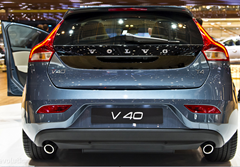 volvo(v40