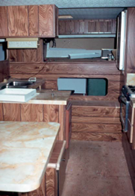 camper)-