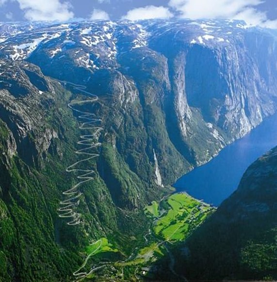Kjerag Lysebotn-Noruega