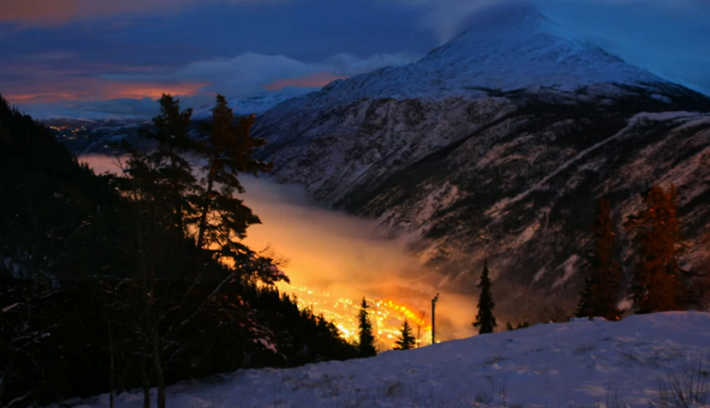RJUKAN)