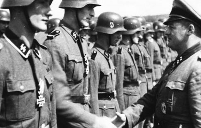 SS-pansardivisionen Wiking