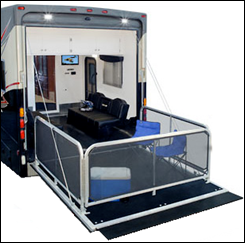2014_Thor_Motor_Coach_Outlaw_29h,_(