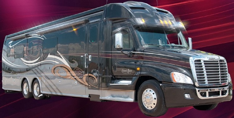 2014 Dynamax Grand Sport Ultra Luxury Super C Diesel (