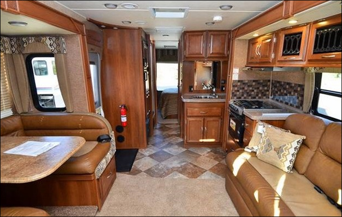 2014_Coachmen_Concord_300TS_(2