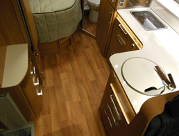 KABE_TRAVELMASTER_x740_LXL-
