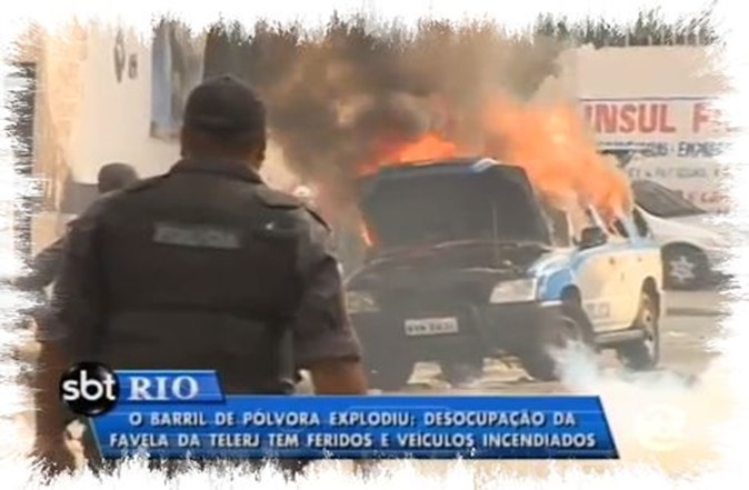 Carros_destruídos_em_desocupação_da_Favela_da_Telerj