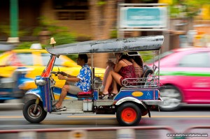 tuk-tuk